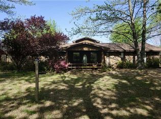2848 Simmons Cir, Mountainburg, AR 72946