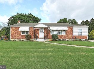 90 Claystone Rd, York, PA 17408