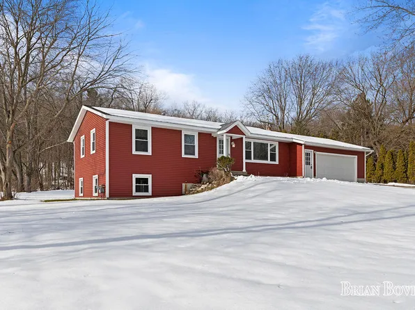 6145 Maksimowski Ave NE, Belmont, MI 49306