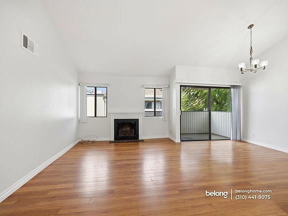5th image of 10512 Sunland Blvd Unit 5