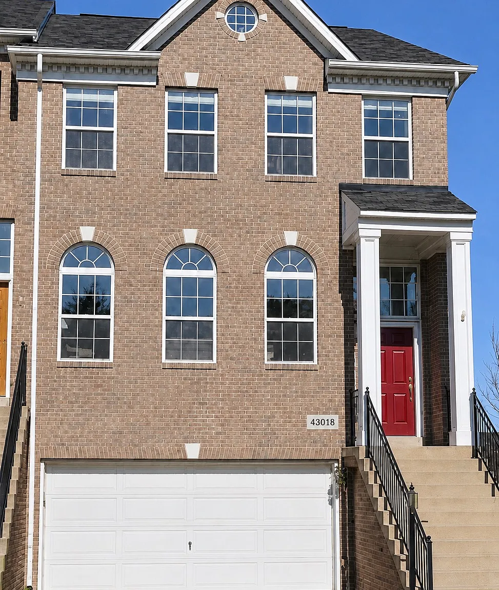 4 bed, 3.5 bath, 2426 sqft, $3,450 — Photo 1