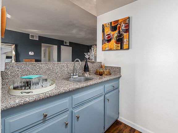 4th image of 120 S Sierra Madre Blvd APT 303