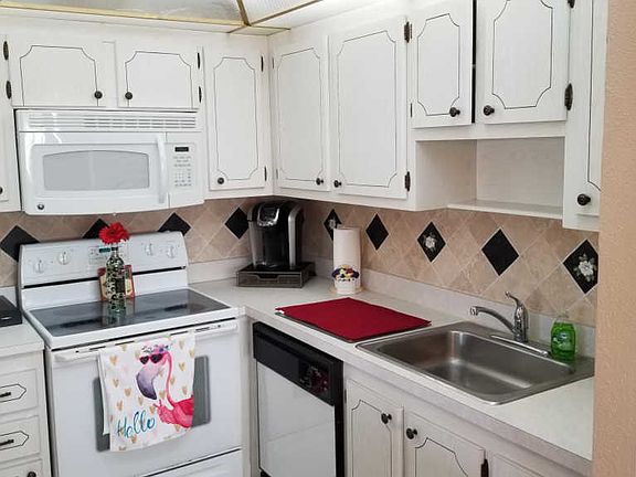 5th image of 390 Flanders Way #390-I