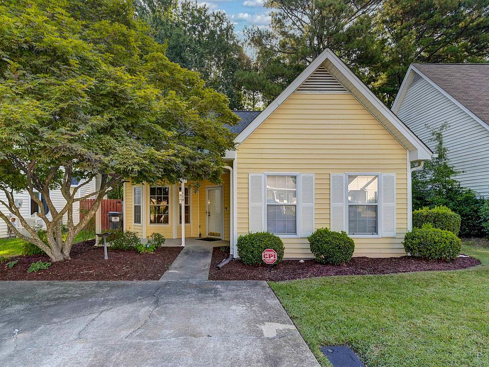 1st image of 118 Fredricksburg Way