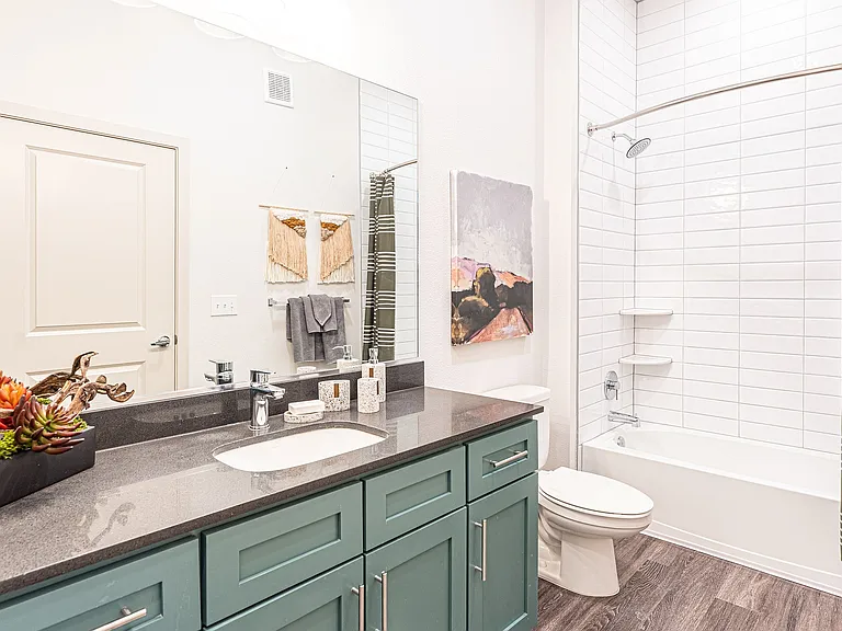 The Everett at Ally Village — Photo 21