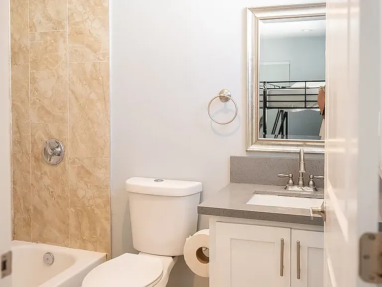 1 bed, 6000 sqft, $600 — Photo 4