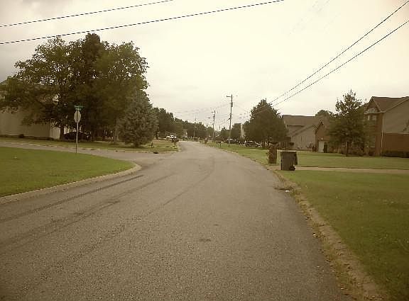 4th image of 394 Clarkston Dr