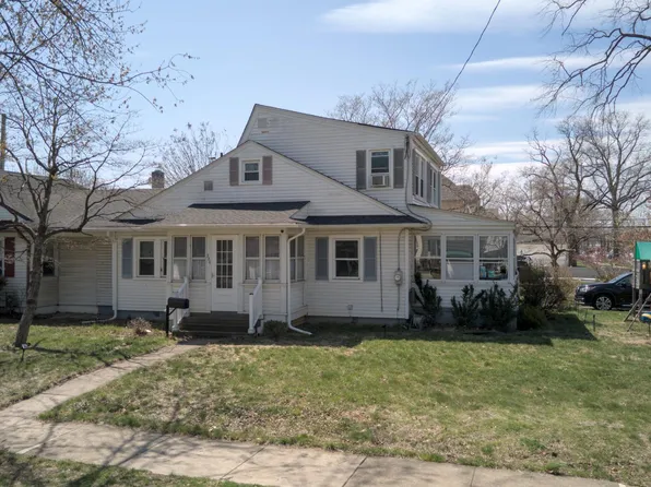 280 E Cir, Bristol, PA 19007