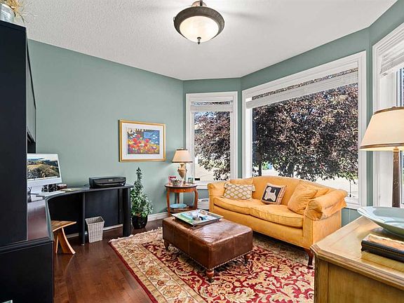 5th image of 51 N Elysian Cres SW