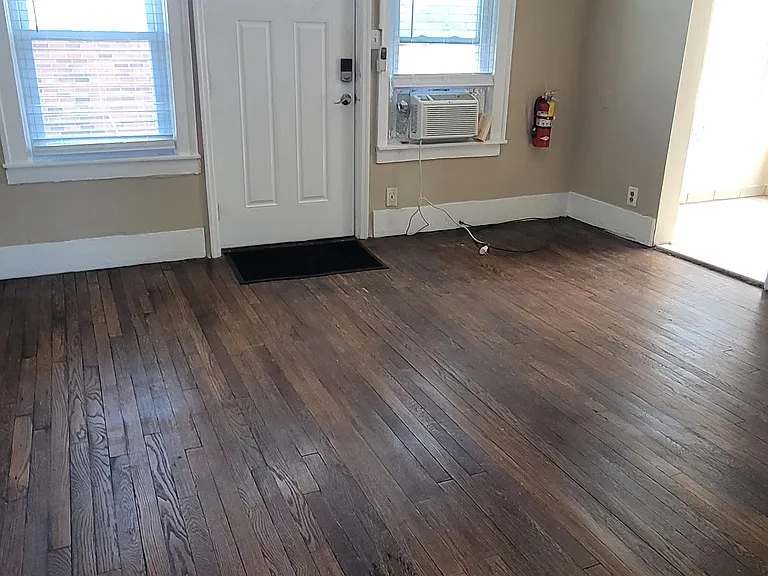 351 W Hazelhurst St #4 — Photo 3
