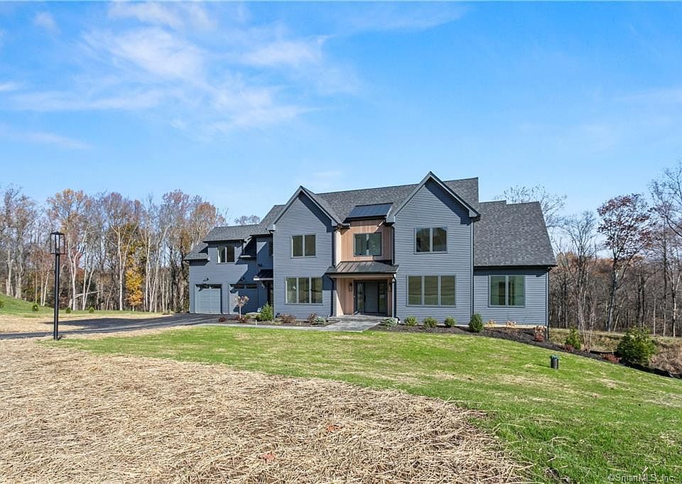 12 Holly, Newtown, CT 06470 Zillow