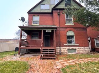 426 S 12th St, Quincy, IL 62301