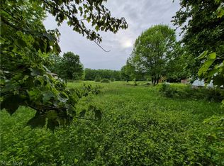 Newell Ledge Rd, Garrettsville, OH 44231