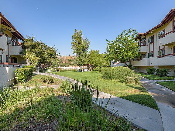 4th image of 18006 Saratoga Way Unit 508
