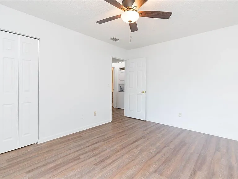 8510 N Tampa St #B — Photo 14