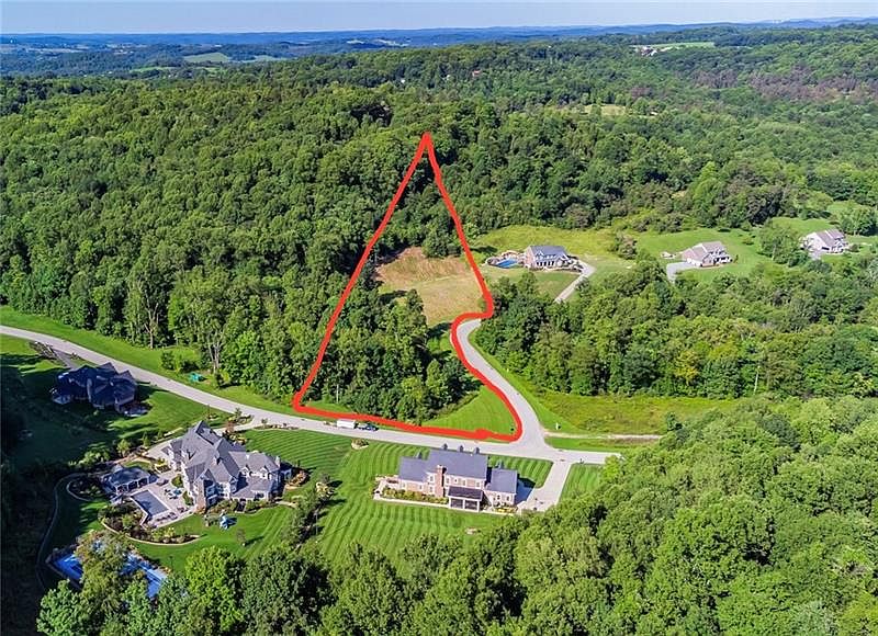 310 Woodbridge Dr, Latrobe, PA 15650 Zillow