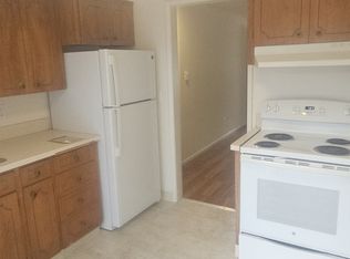 2546 Hummingbird St NE, Salem, OR 97301