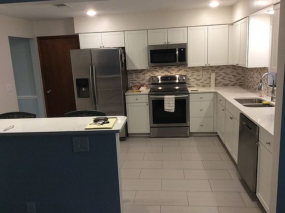 3rd image of 1311 Overbrook Dr