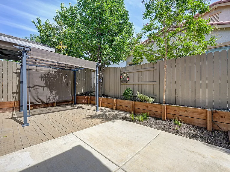 2232 Ranch View Dr — Photo 33