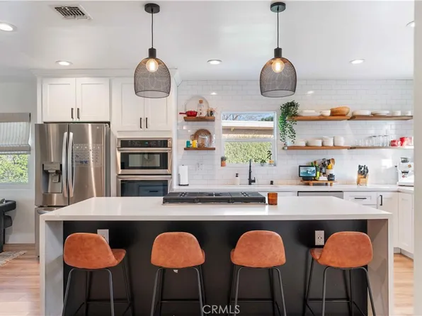 5824 Compass Dr, Los Angeles, CA 90045