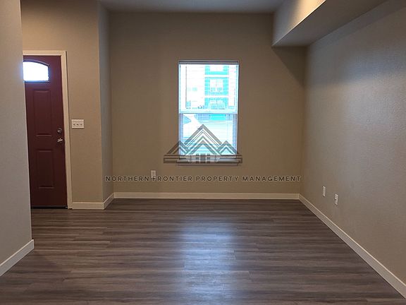3rd image of 135 SW Silverstar Ln #4