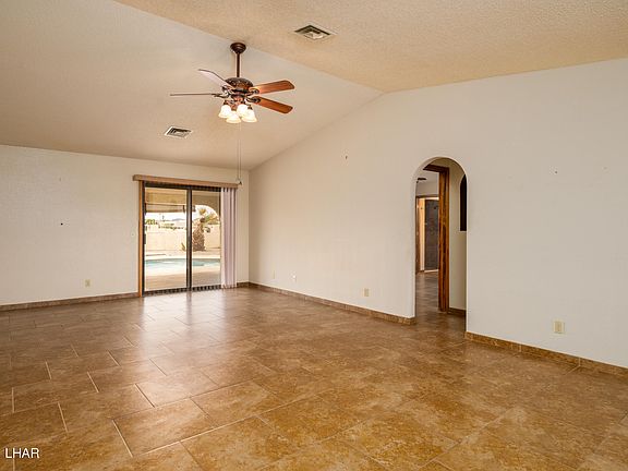 4th image of 2397 Tigertail Dr