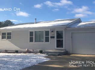 755 Florland Dr, Florissant, MO 63031