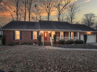 4406 Foxwood Pl, Suffolk, VA 23435