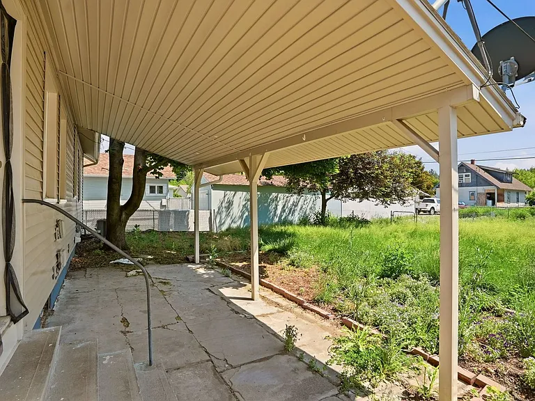 3908 E 4th Ave — Photo 19