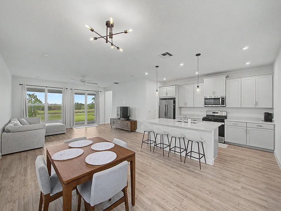 9140 SW Remy Ln