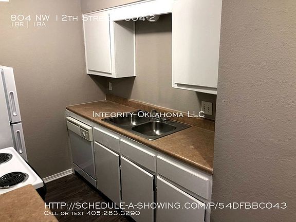 4th image of 804 NW 12th St #2