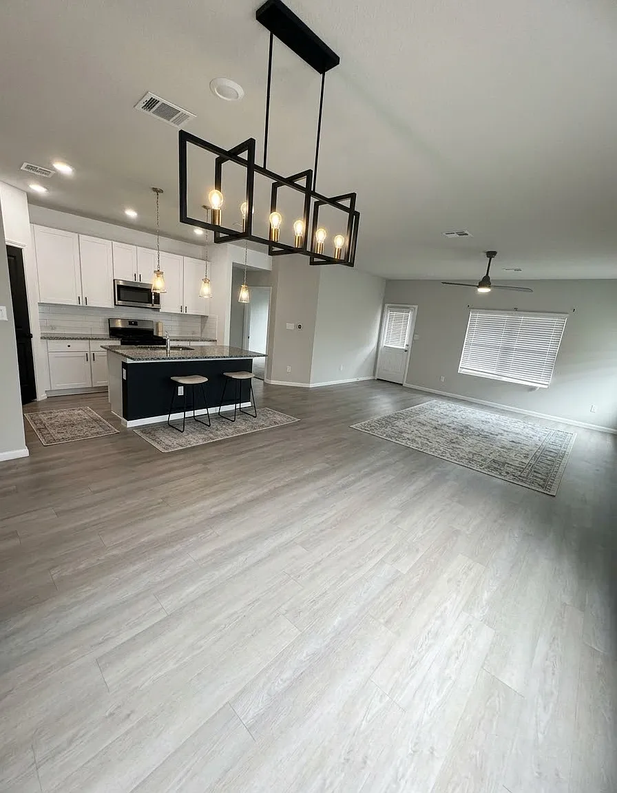 10619 Borlaug St — Photo 2