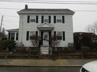 942 N Eastern Ave, Fall River, MA 02720