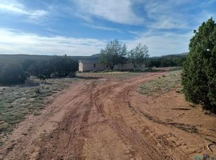 8 Bluebird Trl, Las Vegas, NM 87701
