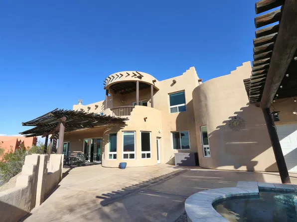 9812 Dove Ln, Yuma, AZ 85365