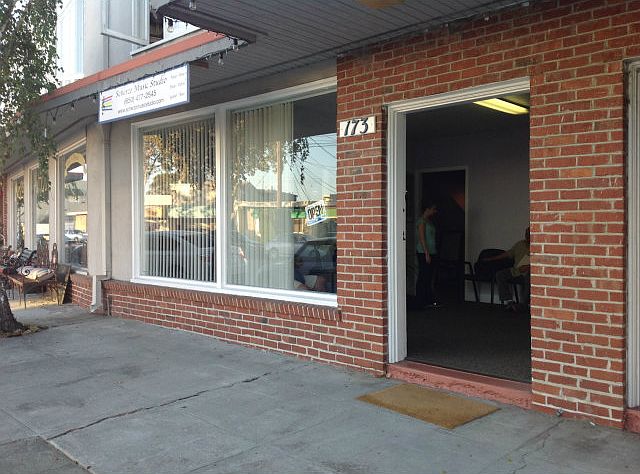 1st image of 173 South Blvd
