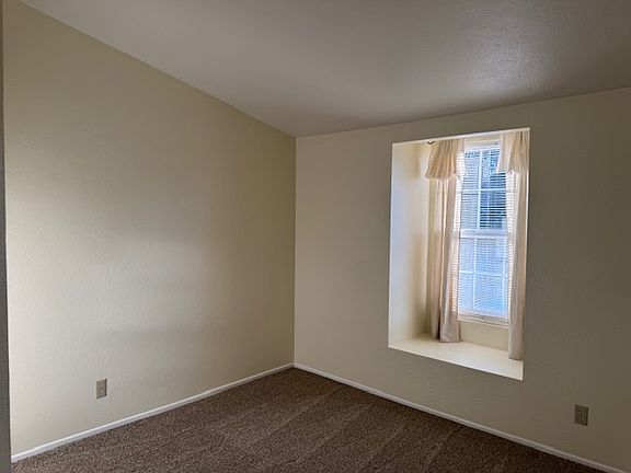 2nd image of 15861 Deer Trail Dr