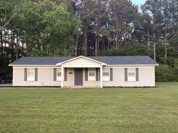17424 Holland Hts, Athens, AL 35613