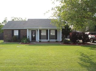 15043 Ridgewood Ave, Prairieville, LA 70769