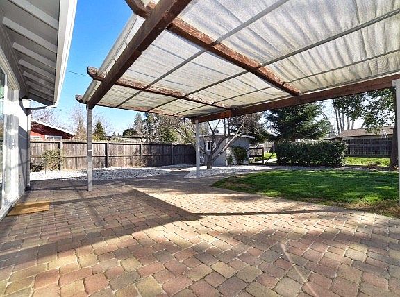 humphrey patio view from back door_05132025