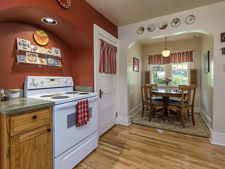 1705 S Higgins Ave — Photo 11