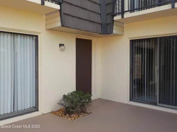 3917 Vista Oaks Cir NE, Palm Bay, FL 32905