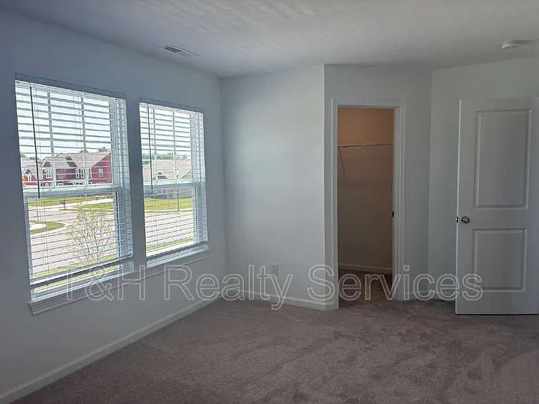 354 N Grand Oak Dr — Photo 20