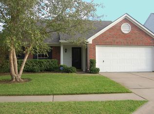 20402 Apache Lake Dr, Katy, TX 77449