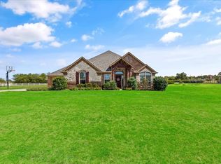 209 Stone Rose Ct, Burleson, TX 76028