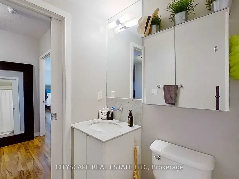 59 E Liberty St #1203 — Photo 15