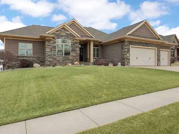 1032 Prescott Ln, Marion, IA 52302