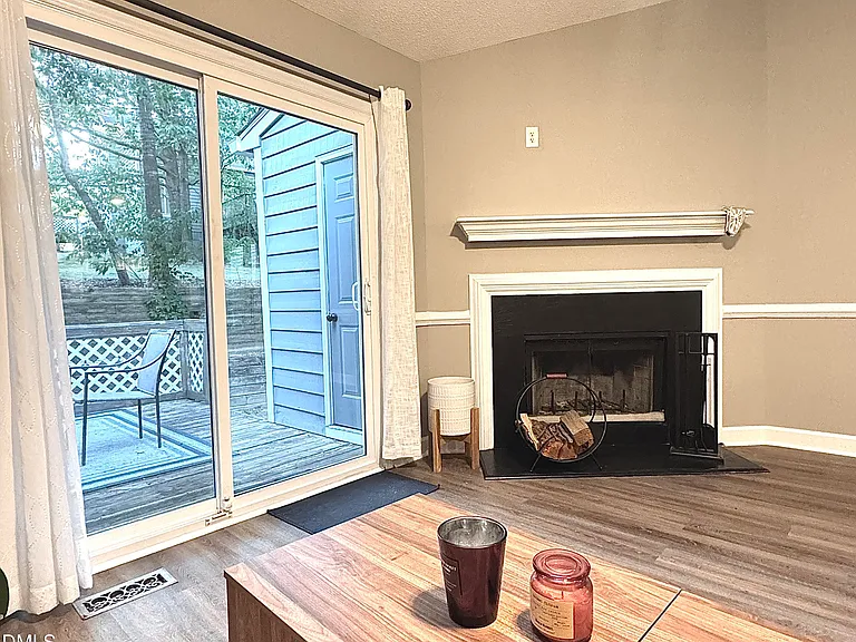 614 Windsong Ln — Photo 5