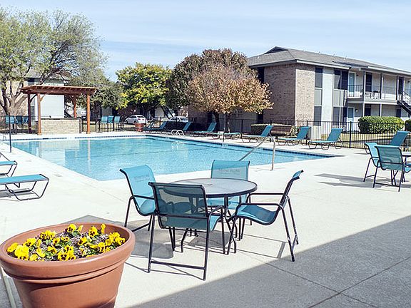 Indiana Village Apartments Lubbock Texas