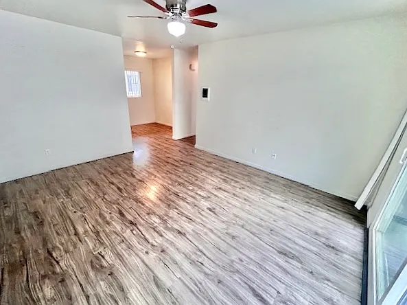 445 E St #5 — Photo 12